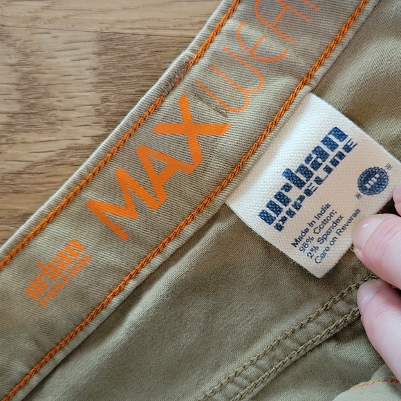 NWOT Urban Pipeline MaxWear Slim Straight Jeans - Picture 3 of 5
